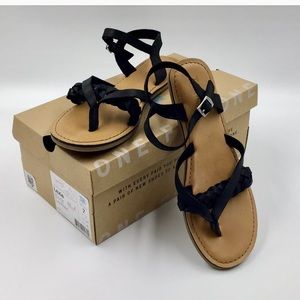TOMS Lexie Black Thong Sandals With Ankle Strap